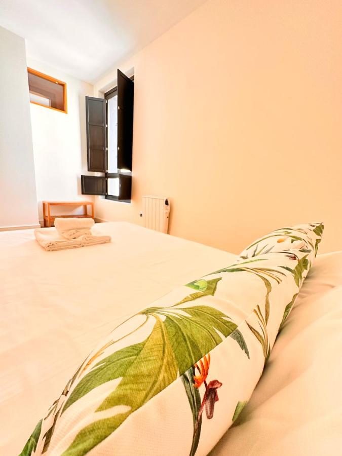 Penthouse Near Cathedral Private Rooftop Private Parking Σεβίλλη Εξωτερικό φωτογραφία