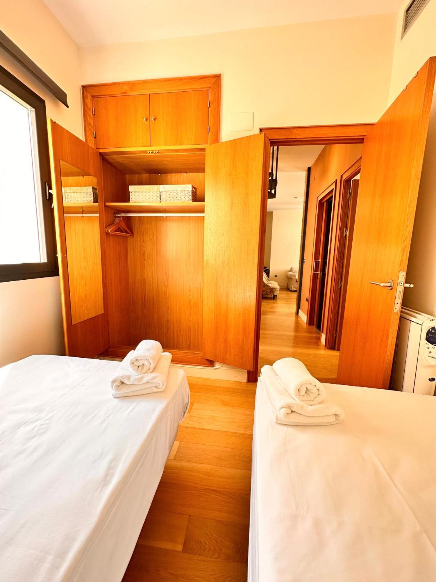 Penthouse Near Cathedral Private Rooftop Private Parking Σεβίλλη Εξωτερικό φωτογραφία