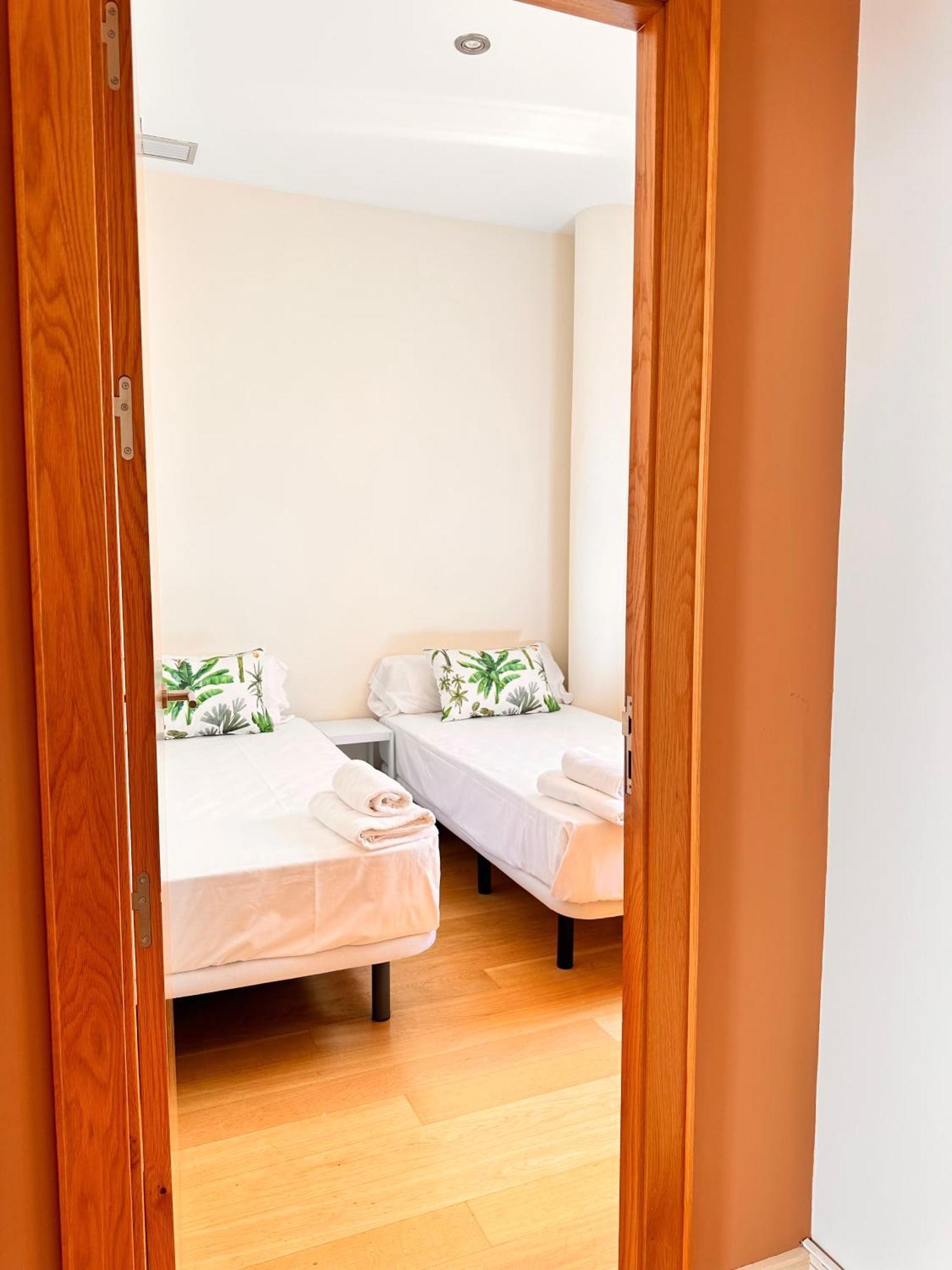 Penthouse Near Cathedral Private Rooftop Private Parking Σεβίλλη Εξωτερικό φωτογραφία