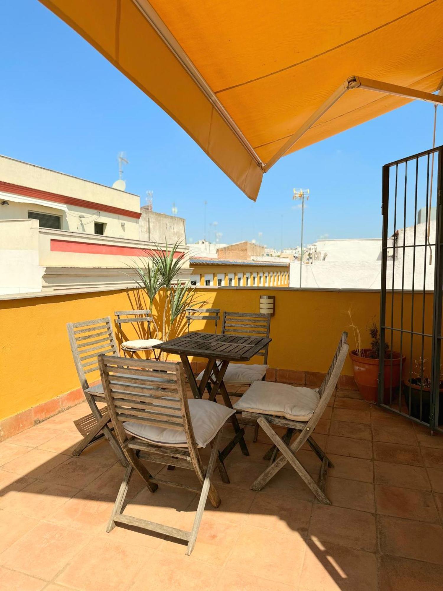 Penthouse Near Cathedral Private Rooftop Private Parking Σεβίλλη Εξωτερικό φωτογραφία