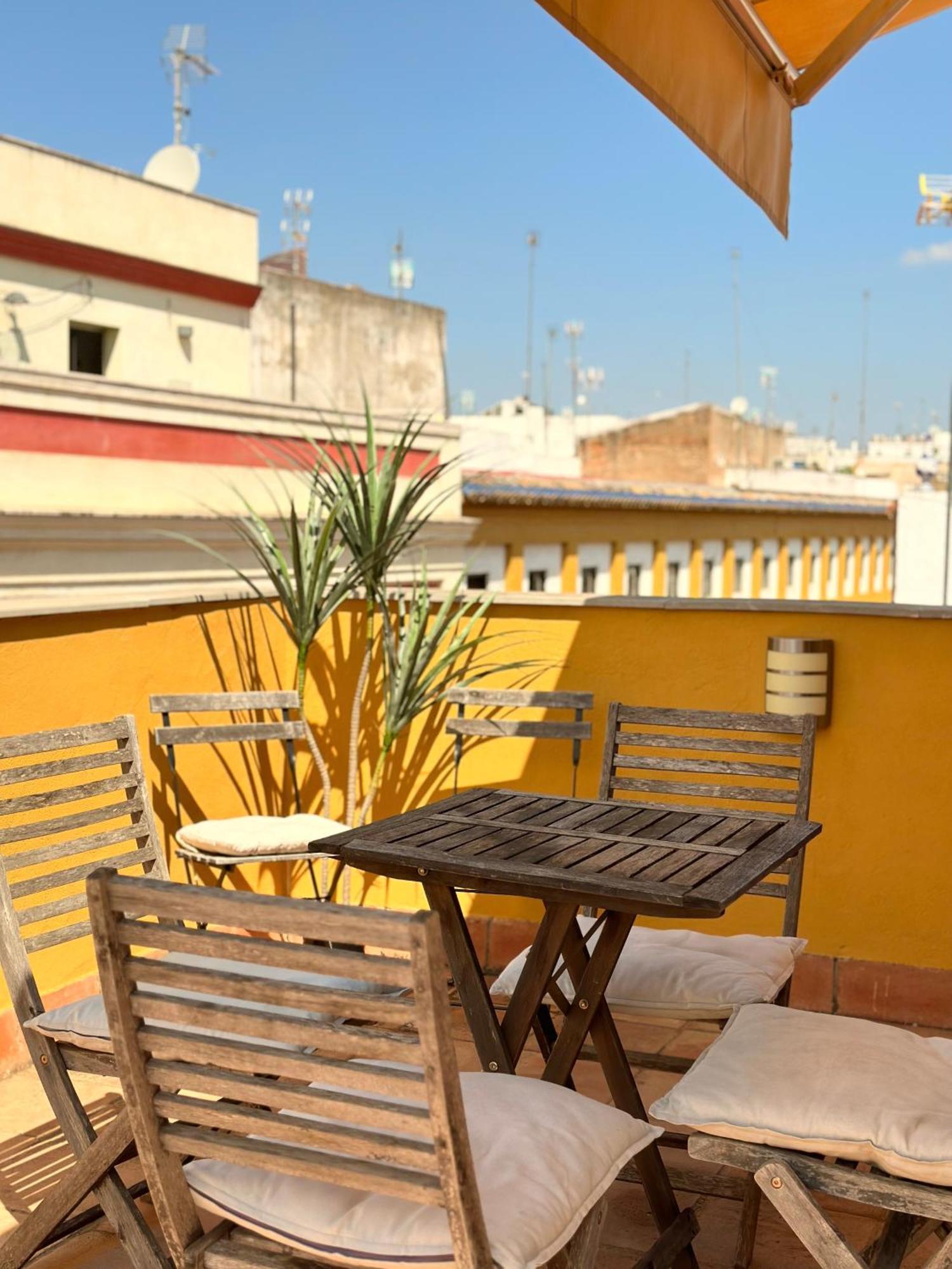 Penthouse Near Cathedral Private Rooftop Private Parking Σεβίλλη Εξωτερικό φωτογραφία